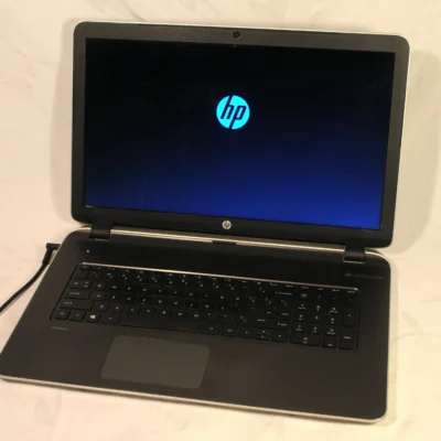 HP Pavilion 17-f262nr Laptop